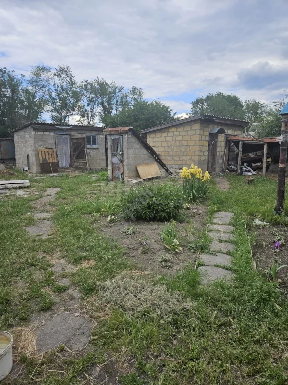 Продам дом 85 м2 в городе Луганск, поселок Тепличное