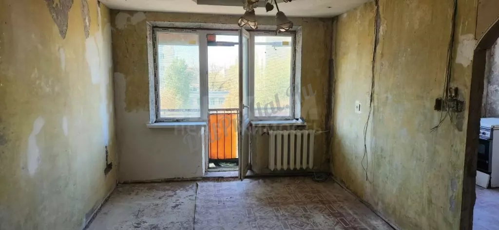Продам 1-комн квартиру в городе Луганск квартал Ватутина