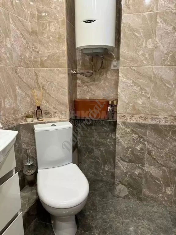 Продам 3-х комн квартиру в городе Луганск квартал Волкова