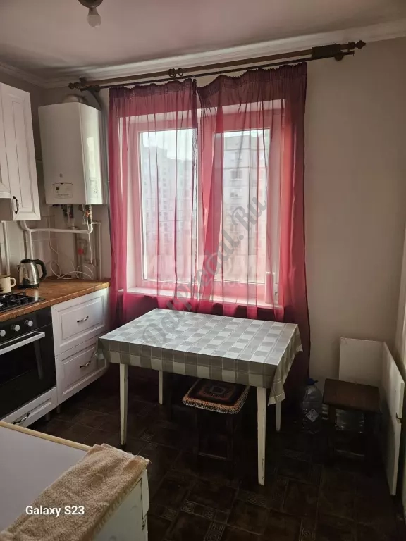 Продам 4к квартиру на кв.60 лет образования СССР 6/9эт