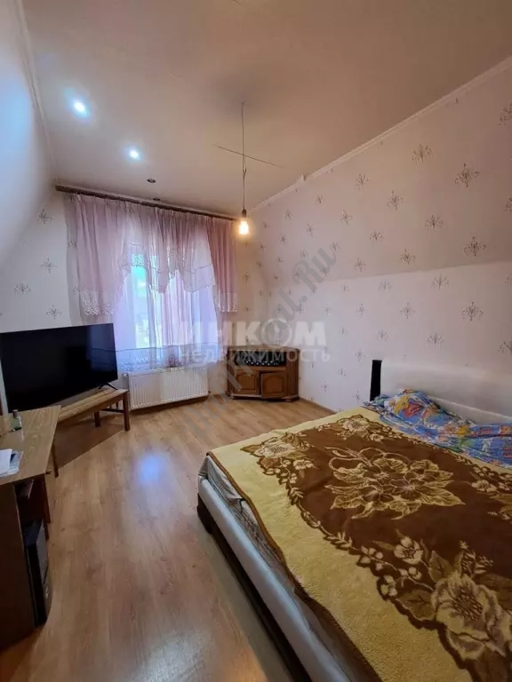 Продам дом 320м2 в центре Луганска