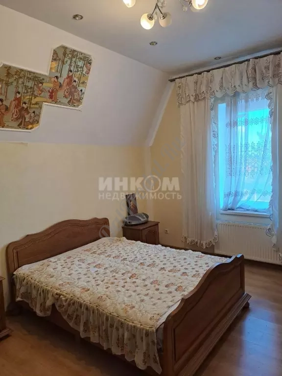 Продам дом в центре Луганска 320м2