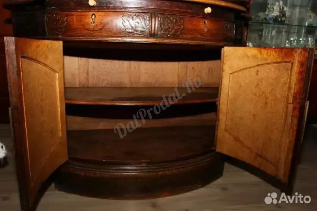 Антикварный буфет-раритет просто Огонь!!!)