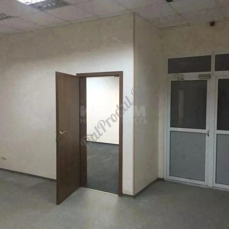 Продам помещение 570 м2 в городе Луганск улица Шевченко