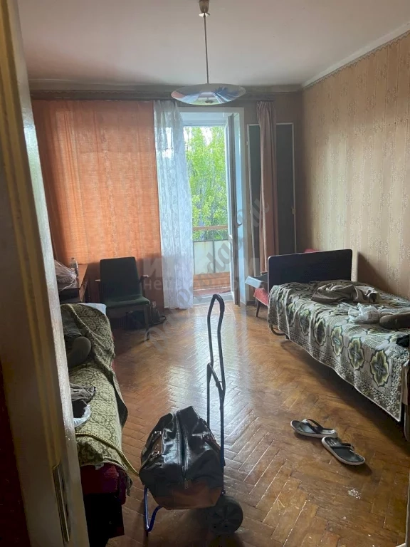 Продам 3-х комн квартиру в Центре города Луганск улица 15-я Линия