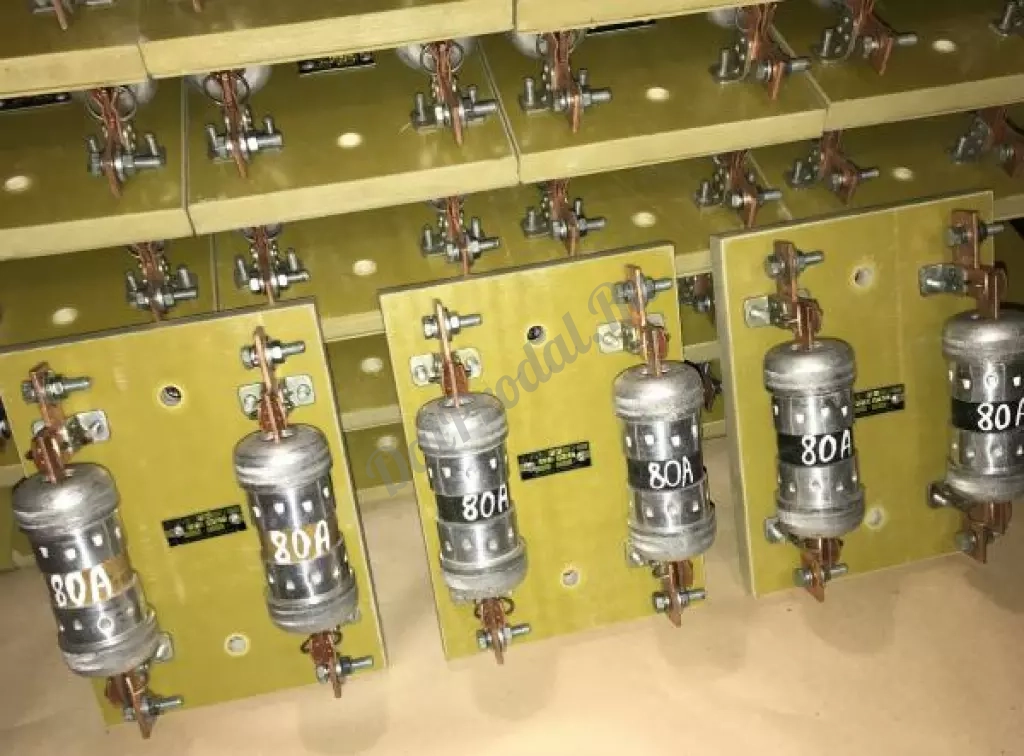 Панели с предохранителями ПП-3022П, ПП-3032П, ПП-4010П, ПП-4011П, ПП-4035П, ПП-50-5011П, ПП-5012П