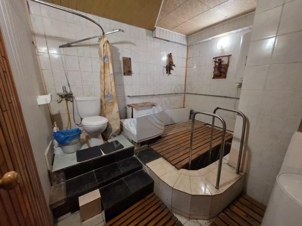 Продам помещение в центре 168м2