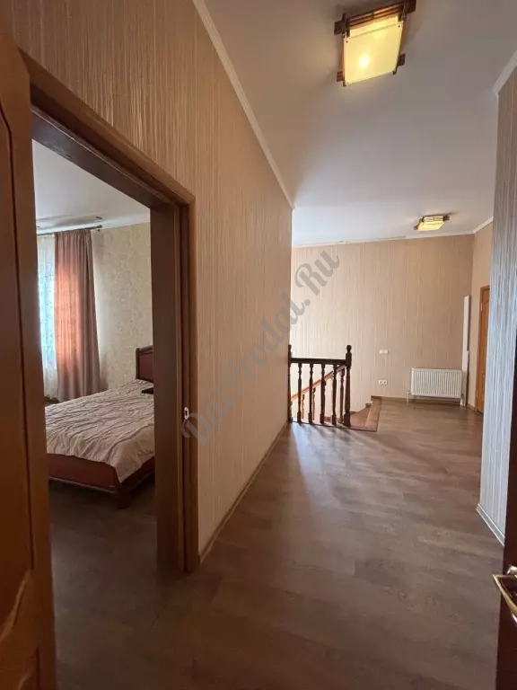 Продам дом на Видном 217м2