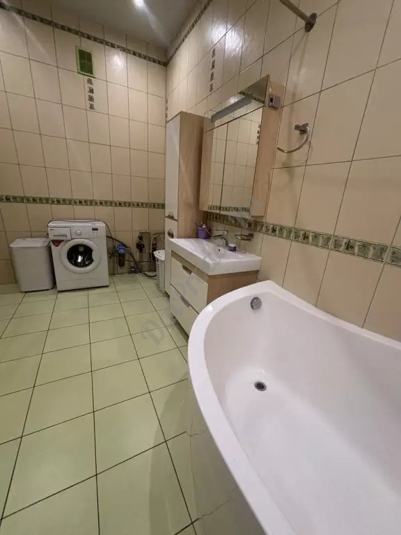 Продам дом на Видном 217м2