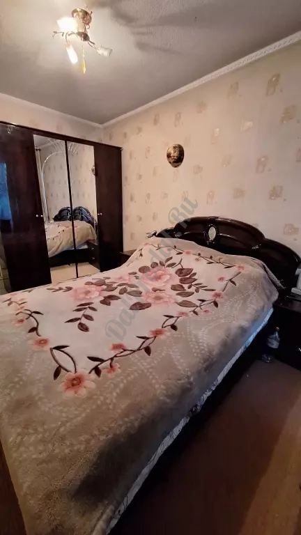 Продам 4-х комн квартиру в городе Луганск улица Градусова