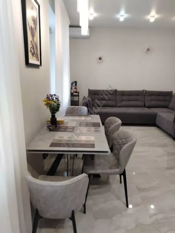 Продам 2к квартиру в центре , евроремонт