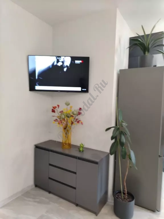 Продам 2к квартиру в центре , евроремонт