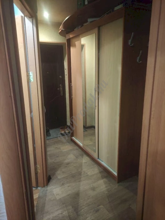 Продам 1-комн квартиру в городе Луганск улица Ватутина