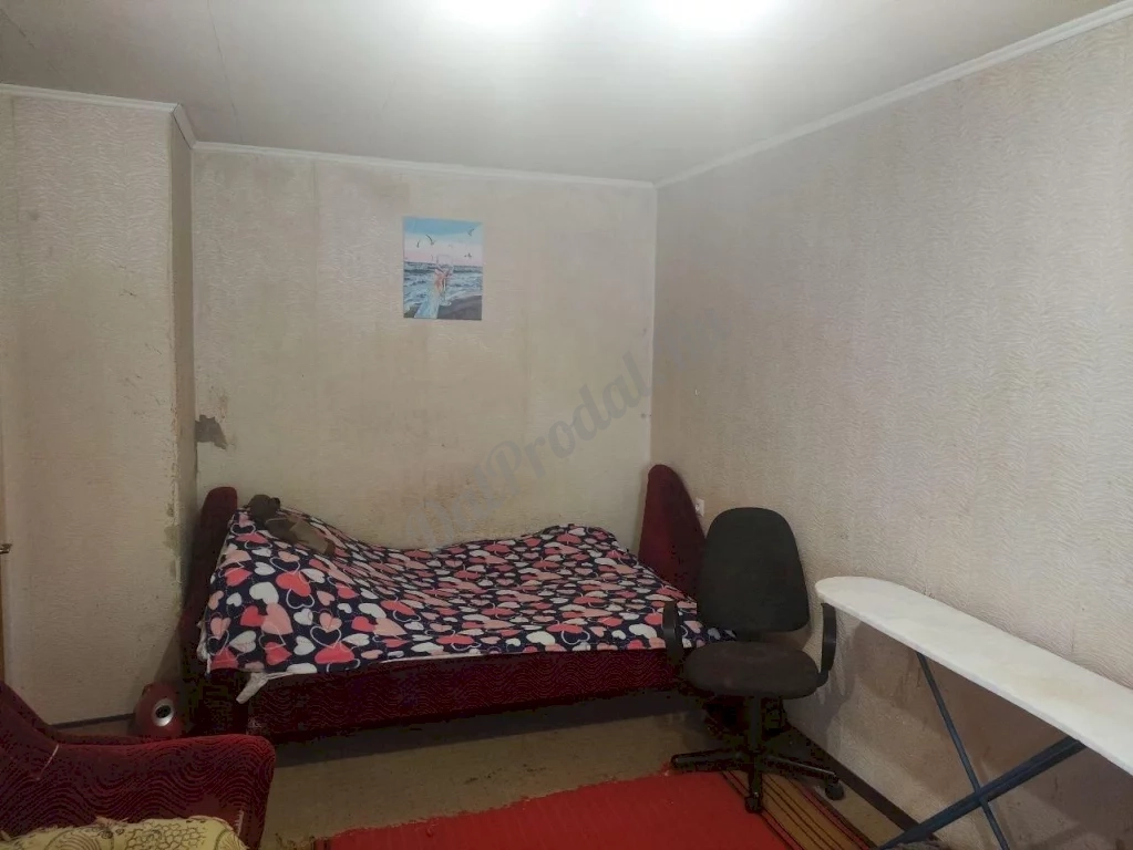 Продам 1-комн квартиру в городе Луганск улица Ватутина