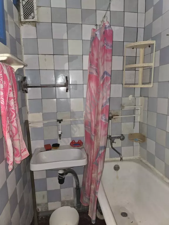 Продам недорого 3ком квартиру