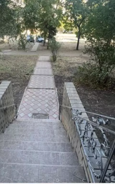 Продам помещение в городе Луганск квартал Заречный