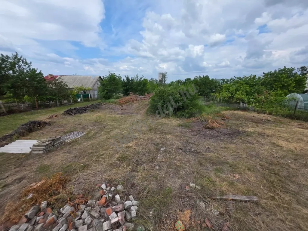 Продам участок 14 соток на Юбилейном