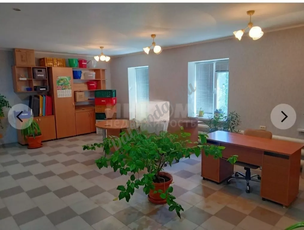 Продам производственную базу рн ул.Лутугинская 3103м2