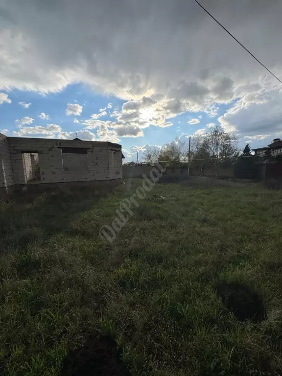 Продам приват участок с коробкой на Вольном