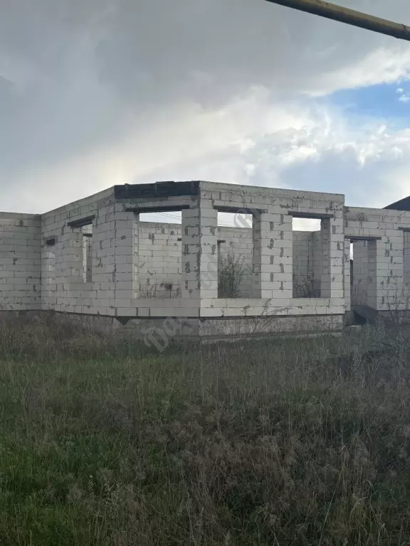 Продам приват участок с коробкой на Вольном