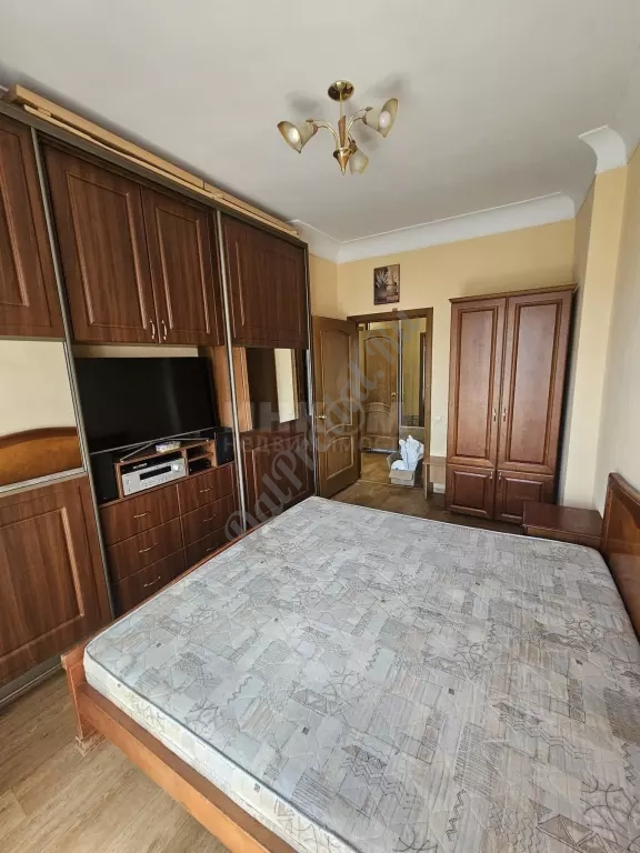 Продам 2-х комн квартиру в городе Луганск улица Ленина