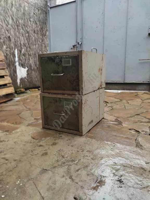 Ящик металлический