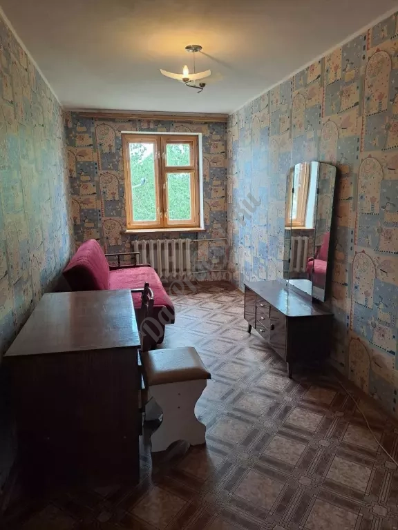 Продам 3-х комн квартиру в городе Луганск квартал Гаевого