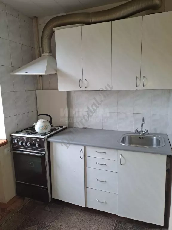 Продам 3-х комн квартиру в городе Луганск квартал Гаевого