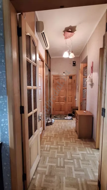 Продам 2-х комн квартиру в Центре города Луганск Красная