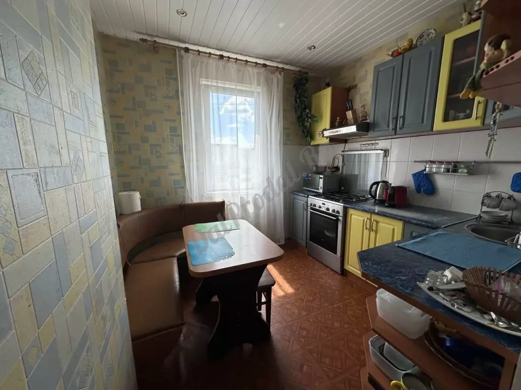 Продам 2-х комн квартиру в городе Луганск квартал Ленинского Комсомола