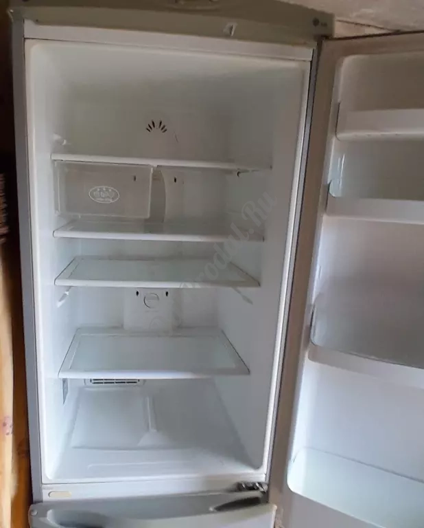 Продаётся холодильник LG (Эл Джи) EXPRESS COOL
