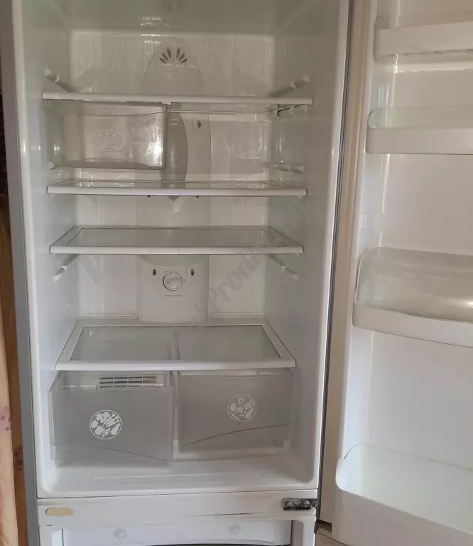 Продаётся холодильник LG (Эл Джи) EXPRESS COOL