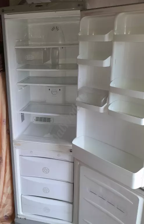 Продаётся холодильник LG (Эл Джи) EXPRESS COOL