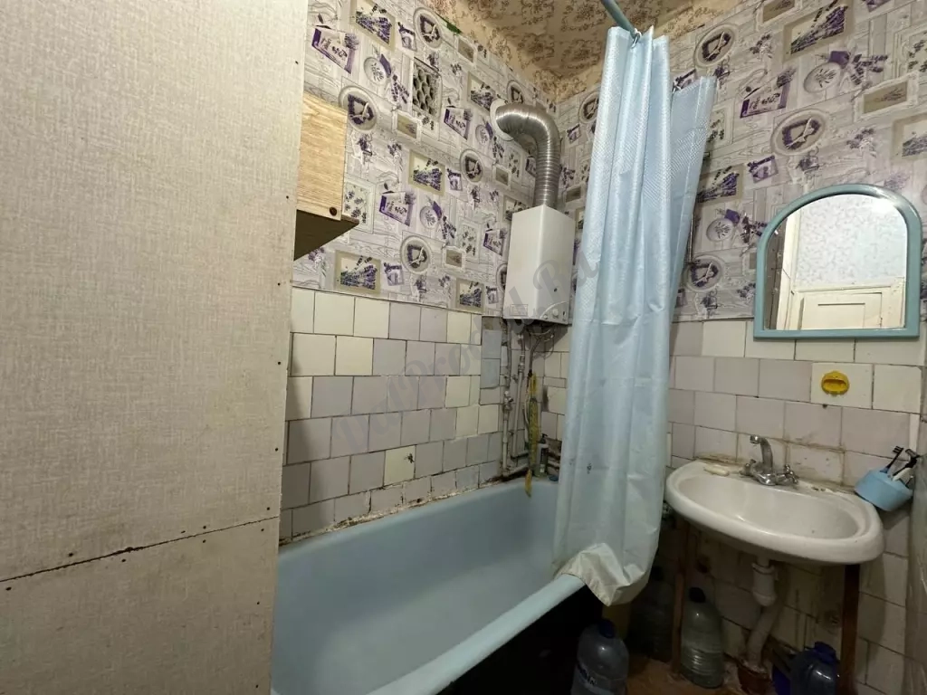 Продам 2к квартиру по ул.Карла Маркса, 60м2