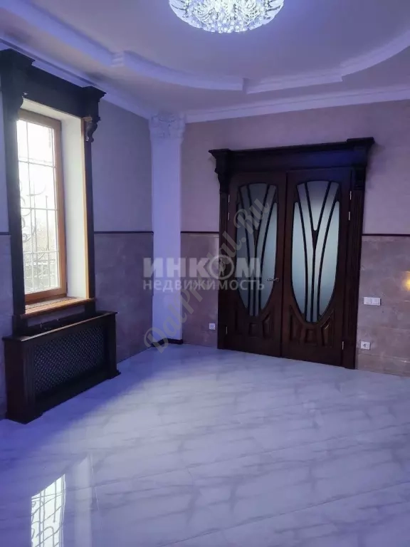 Продам шикарнеый дом рн МРЭО 550м2