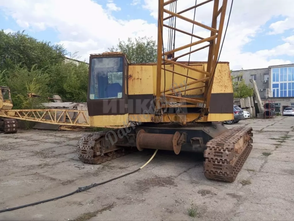 продам базу на кв.Молодежный 1661м2, 0,8Га