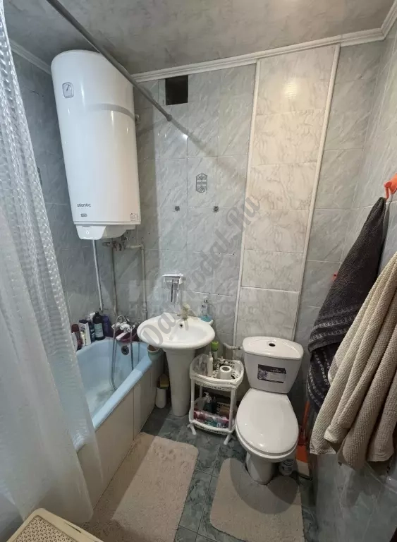 Продам 2к квартиру на кв.Луганский 3/5эт ремонт