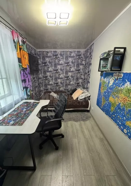 Продам 2к квартиру на кв.Луганский 3/5эт ремонт