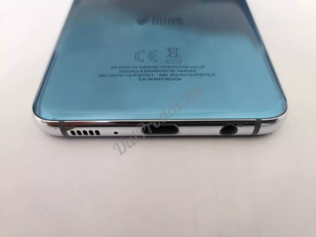 Смартфон Samsung Galaxy S10e