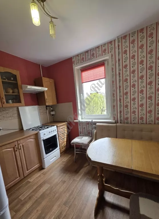 Продам 2к квартиру на кв.Степной 3/9эт