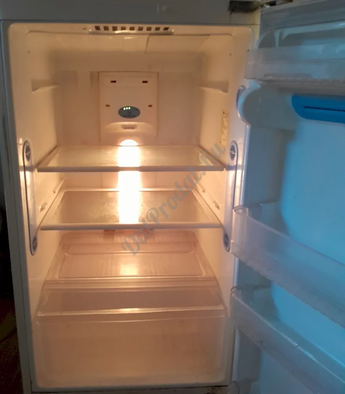 Продаётся холодильник LG. No Frost