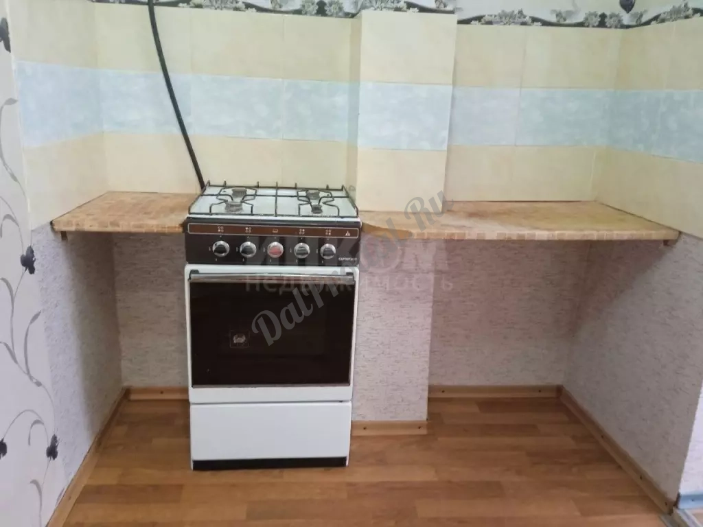 Продам квартиру 18 м2 в городе Луганск 26-й квартал
