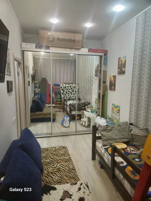 Продам 2-х комн квартиру в городе Луганск Красная Площадь