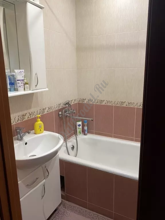 Продам 3-х комн квартиру в городе Луганск квартал Южный