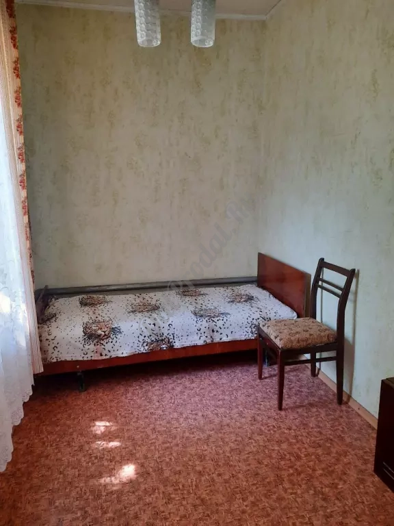 Продам дом в городе Луганск район площади Ленина