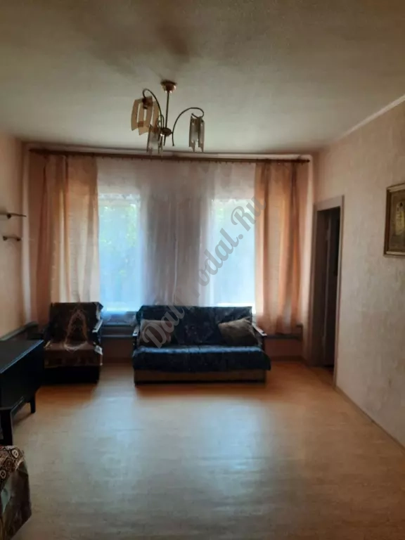 Продам дом в городе Луганск район площади Ленина