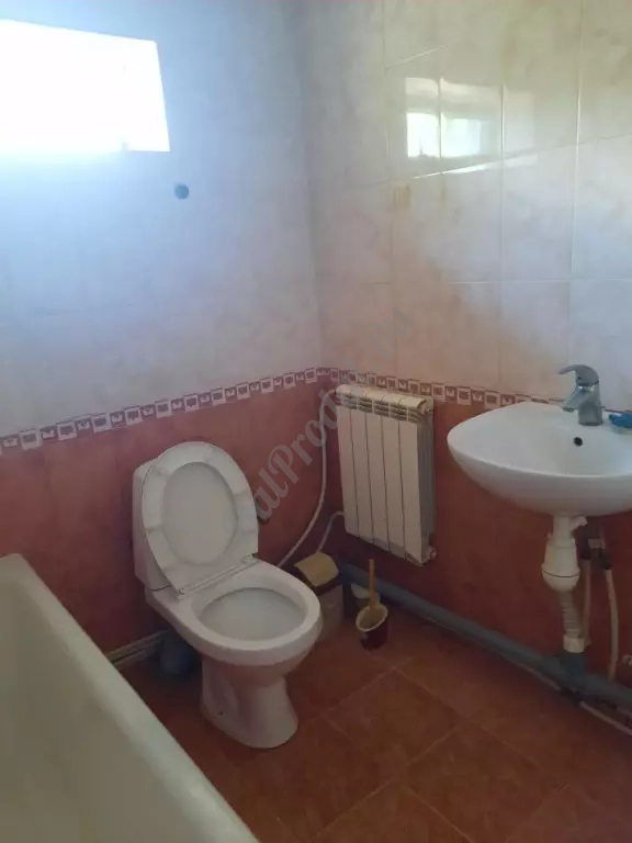 Продам дом в городе Луганск район площади Ленина