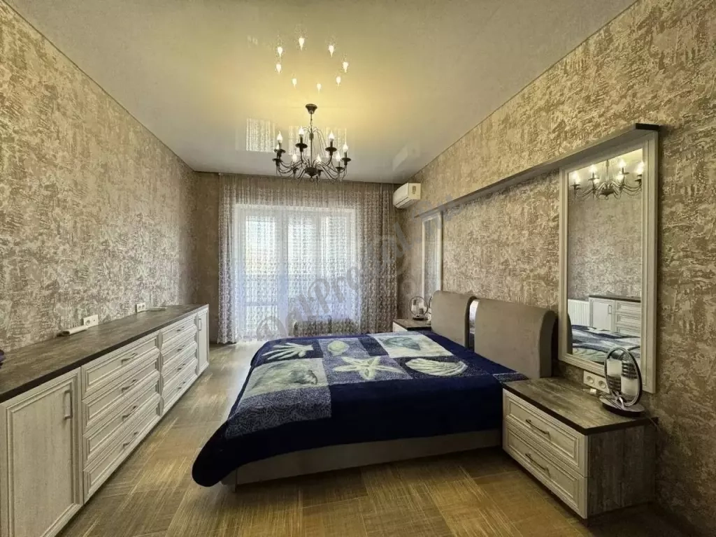 Продам 3к квартиру в центре 2/5эт