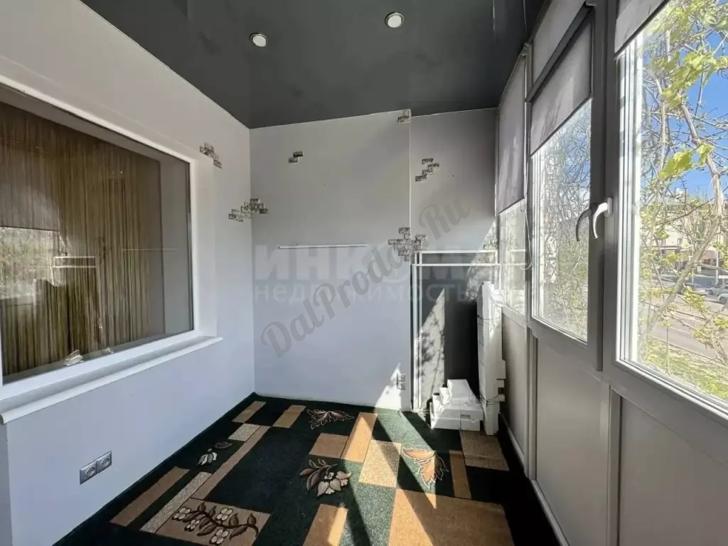 Продам 3к квартиру в центре 2/5эт