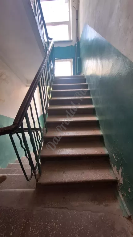Продам 2-х комн квартиру в городе Луганск улица Курчатова